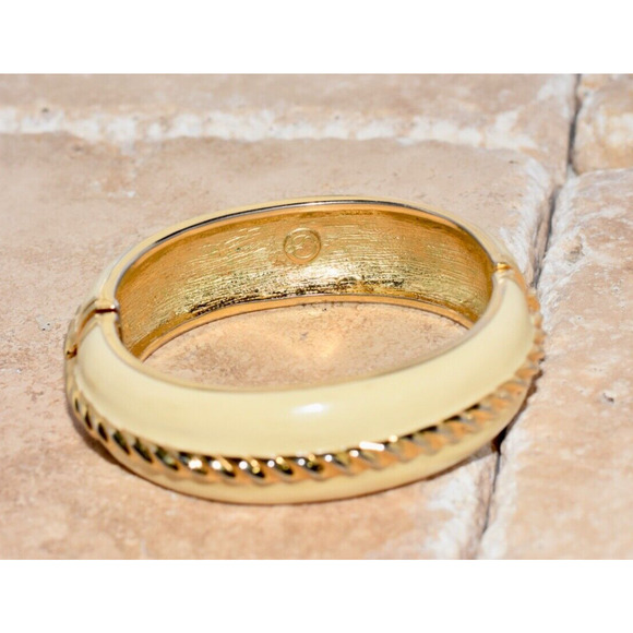 St. John Knit Designer Ivory Enamel 24k Electroplated Gold Bangle Cuff Bracelet - Picture 8 of 9